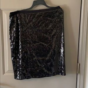 Vince Camuto black sequin mid length pencil skirt